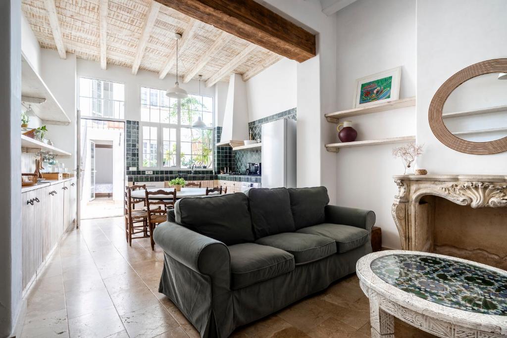 Et opholdsområde på Apartamentos Castillo Quince