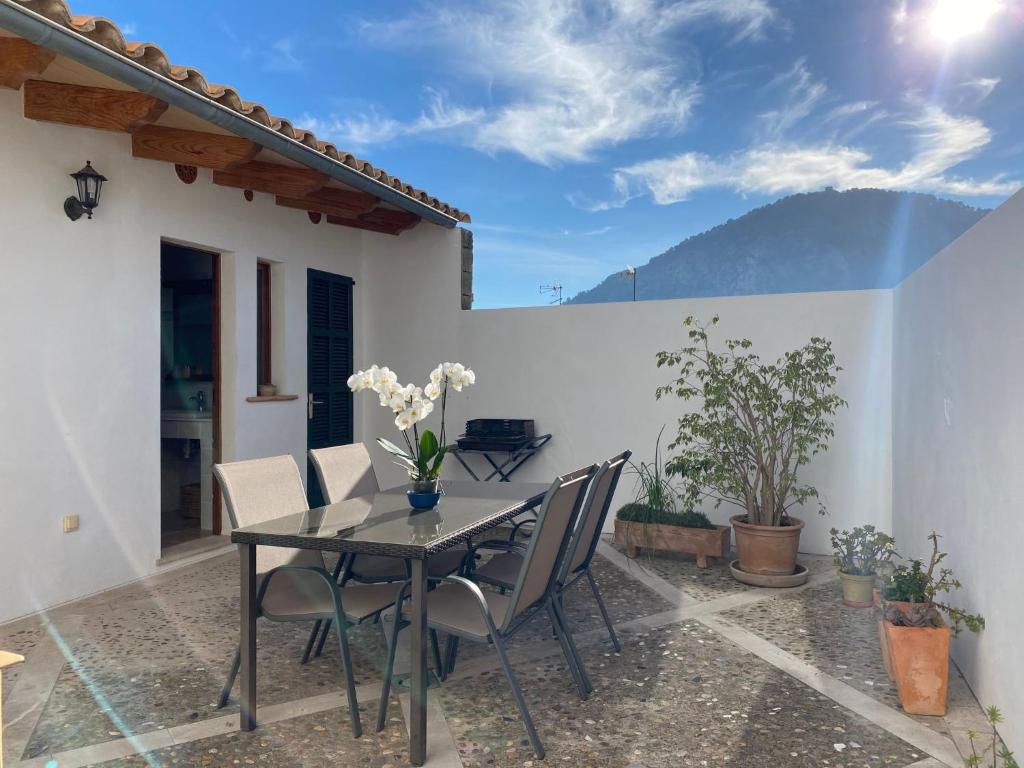 Holiday Home Casa Nuria mit Terrasse by Interhome