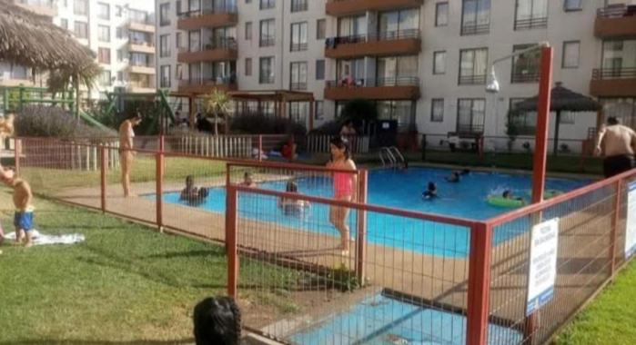 Swimmingpoolen hos eller tæt på Departamento a pasos playa la herradura