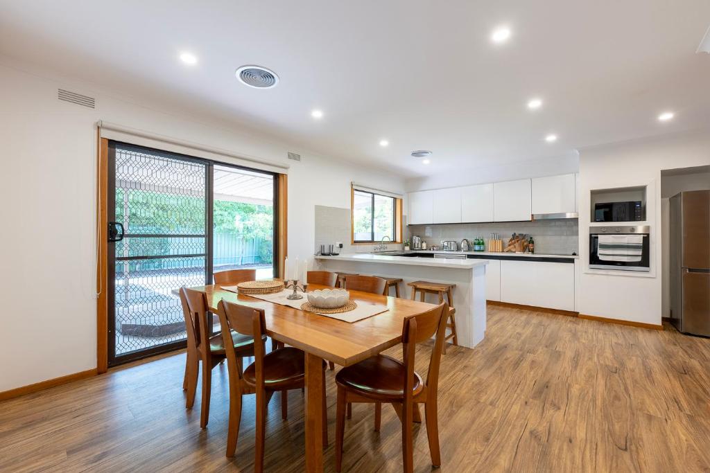 Køkken eller tekøkken på Elegant Country Escape