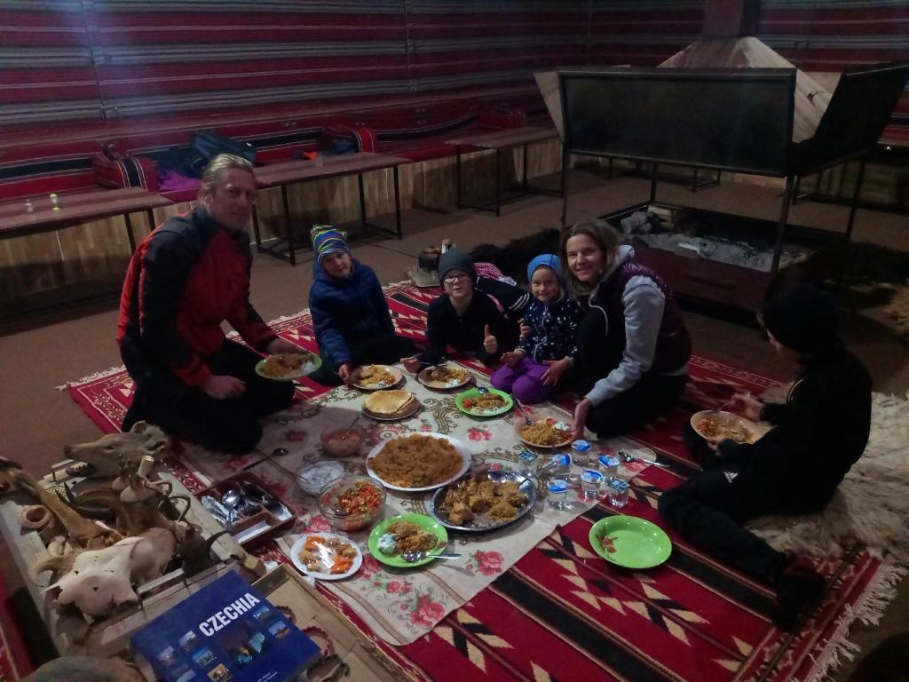 Billede fra billedgalleriet på Wadi rum Local guide camp i Wadi Rum