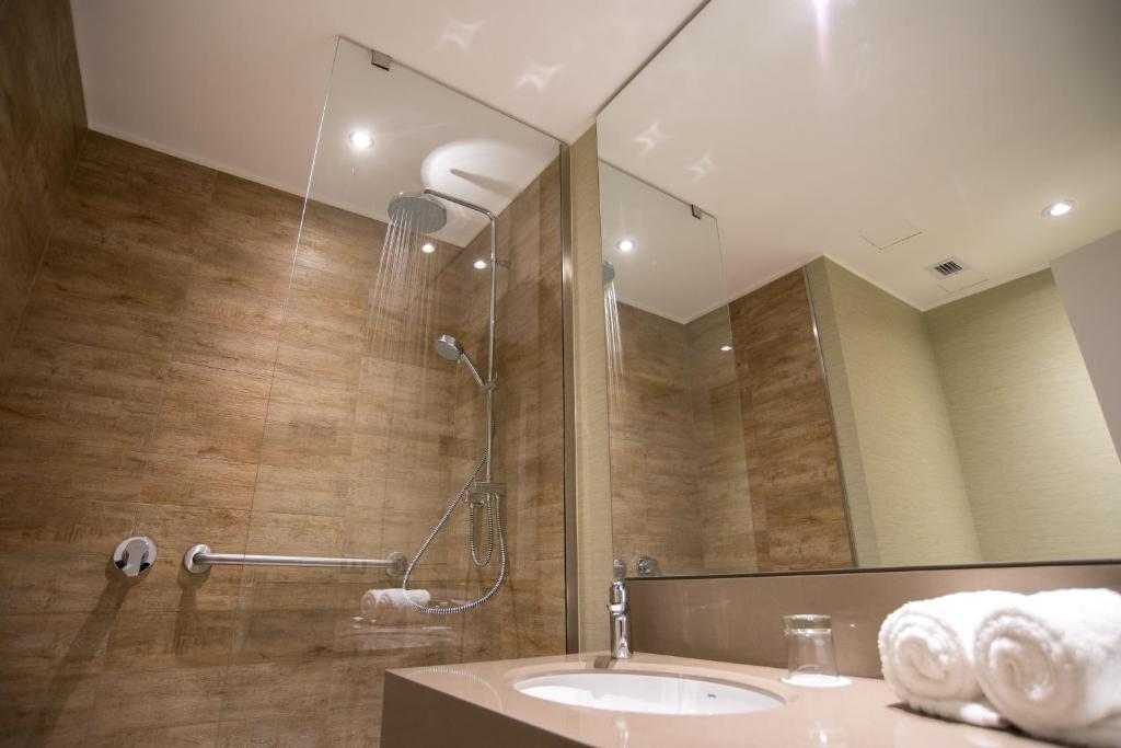Un baño de Mercure Concepcion