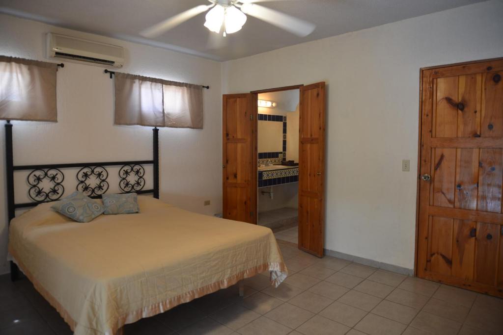 Casabuena B&B - Guest Double With Balcony