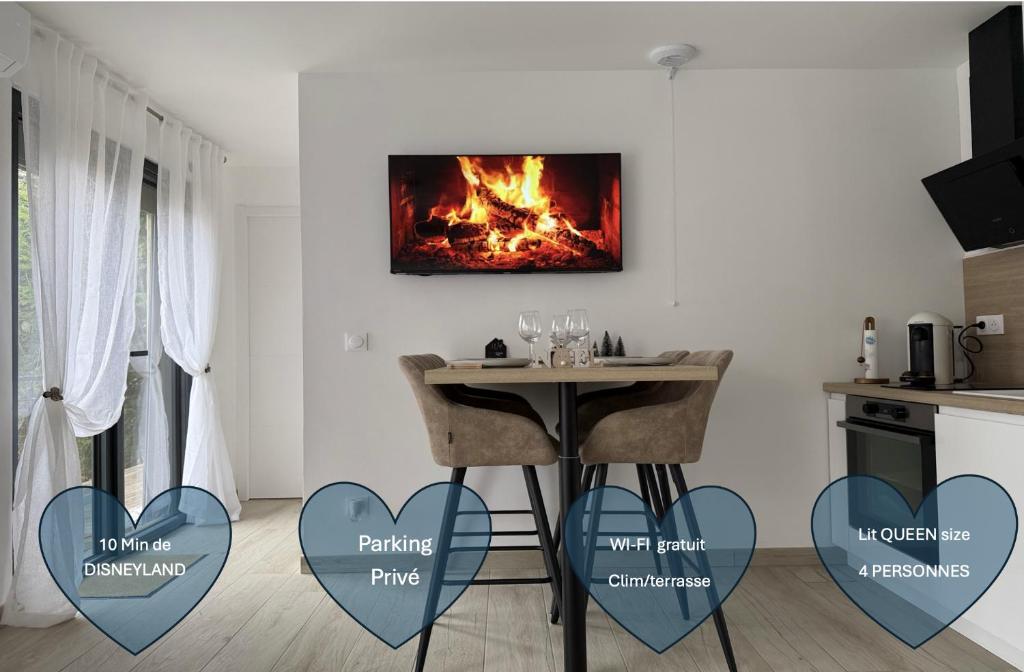 TV a/nebo společenská místnost v ubytování Cocon Idéal familles & couples à 10 min Disneyland avec lit Queen size & parking privé