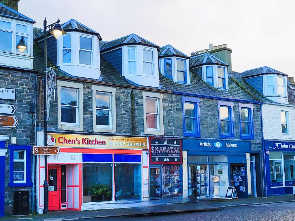 Tòa nhà nơi căn hộ tọa lạc