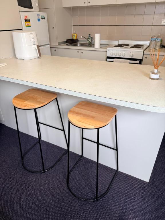 Een keuken of kitchenette bij Cozy Studio near Sydney Hyde Park with Rooftop Pool & FREE Parking