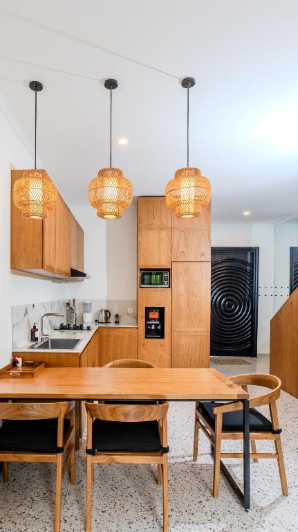 Sunny Village Batu Bolong - 5