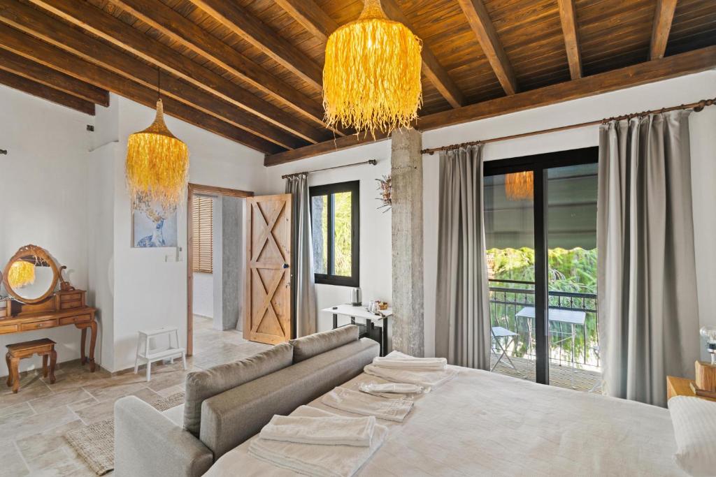 Giường trong phòng chung tại The Iskemleci Guest House