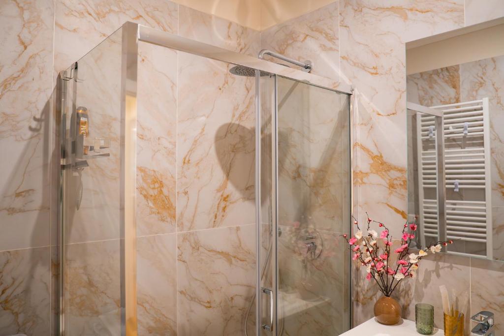 Et badeværelse på Casa Yuliya 11