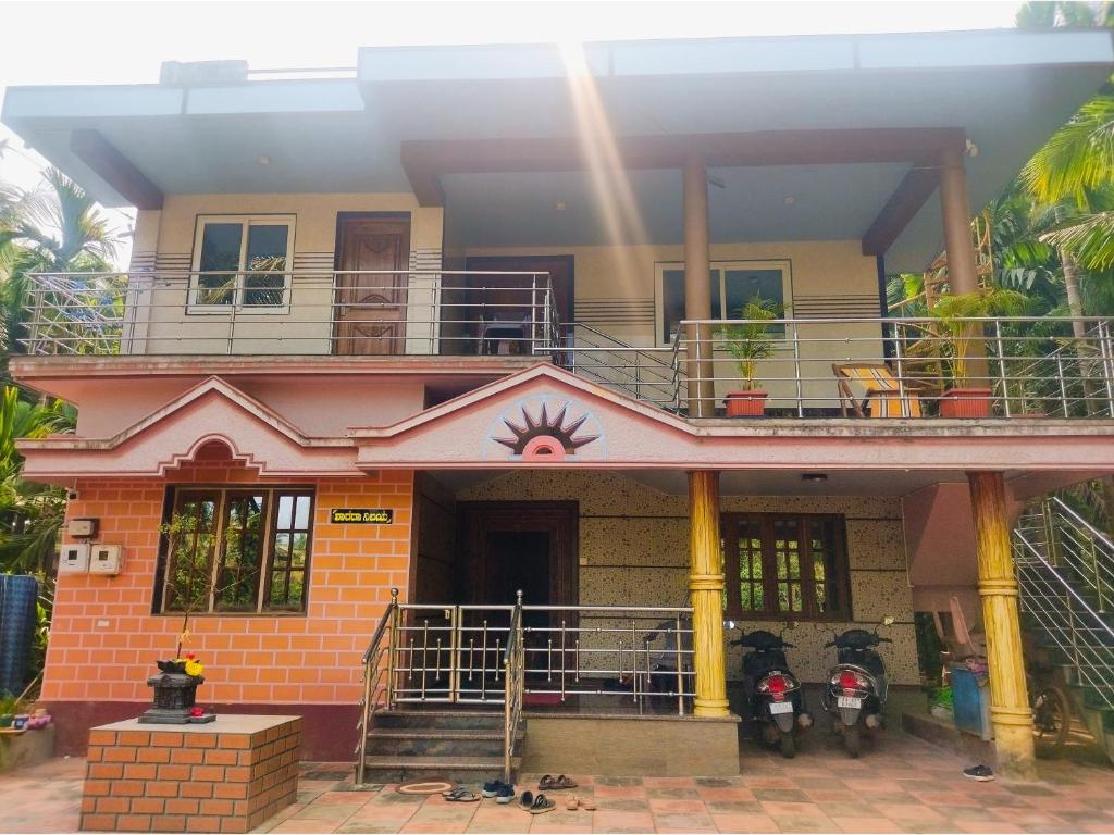 Tòa nhà nơi nhà nghỉ dưỡng tọa lạc