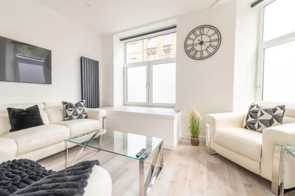 Easter Cosy 4 Bedroom Apartment - Edinburgh