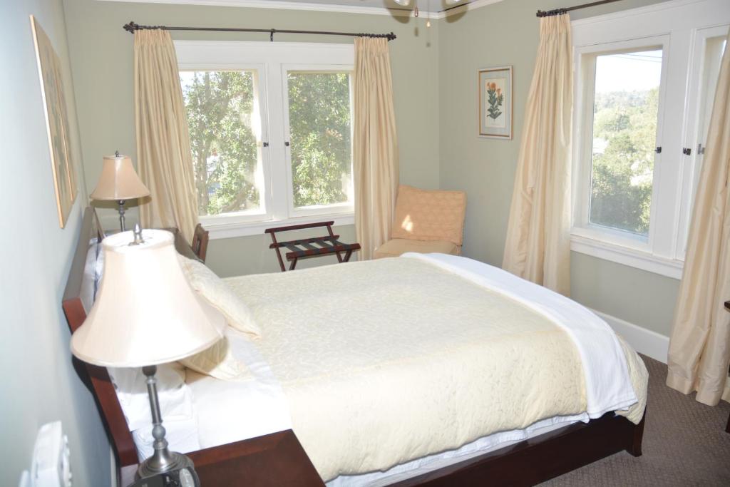 Arroyo Vista Inn - Sunrise (#3)