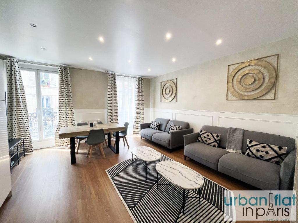 UrbanFlat 23 - Central Flat in Paris Montorgueil
