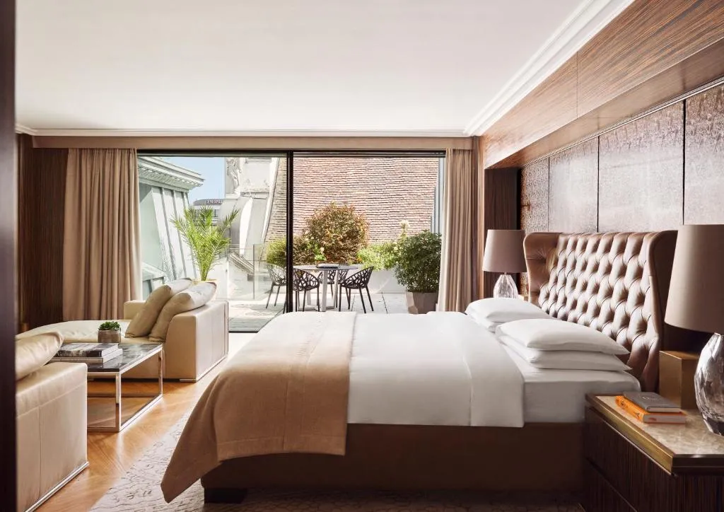 Royal Penthouse Suite