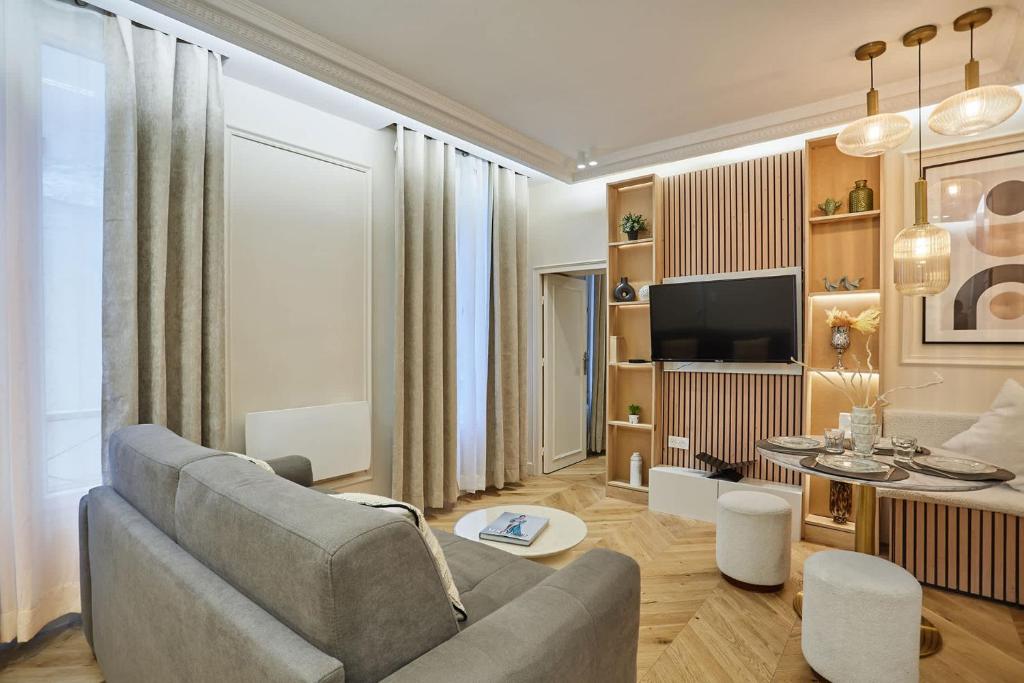 Sublime apartment in the heart of Paris 4 people FBMAR1 by Studioprestige