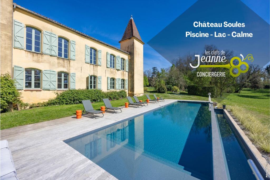 Swimmingpoolen hos eller tæt på Château Soules - Piscine - Lac - Calme