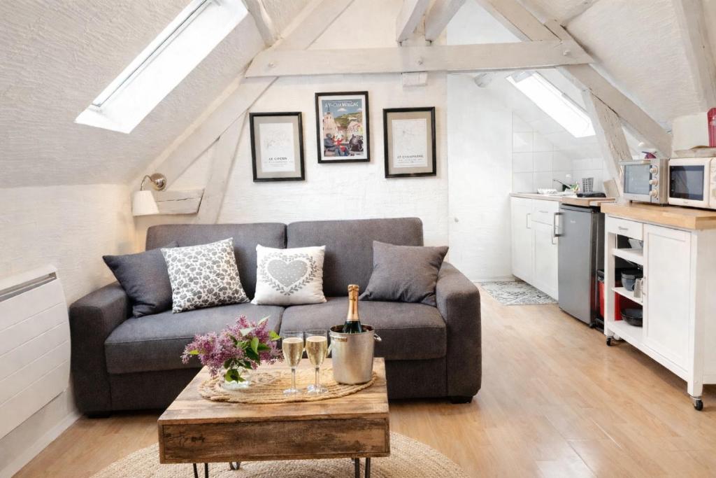 Nhà bếp/bếp nhỏ tại Le Cocon proche Maisons de Champagne