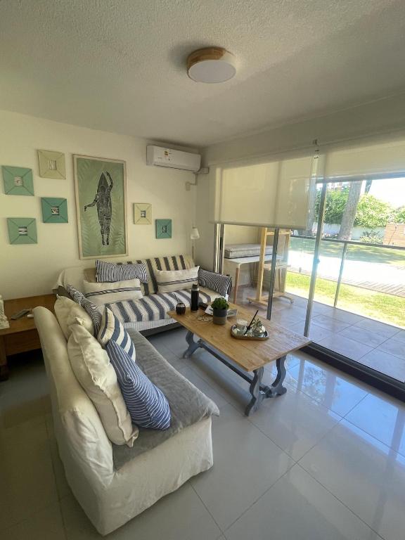 Apartment for rent 1 block from the beach 2 bedrooms 2 bathrooms