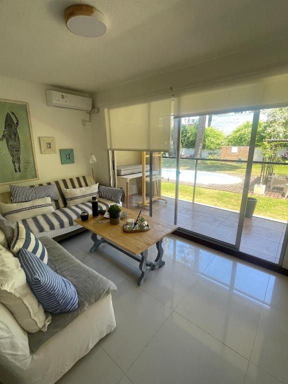 Apartment for rent 1 block from the beach 2 bedrooms 2 bathrooms