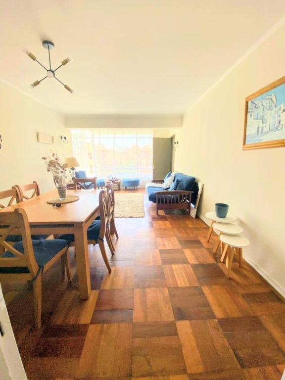 Departamento Avenida Marina frente al Casino