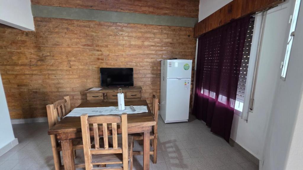 Cabaña centrica con camas individuales a 100m de la ruta