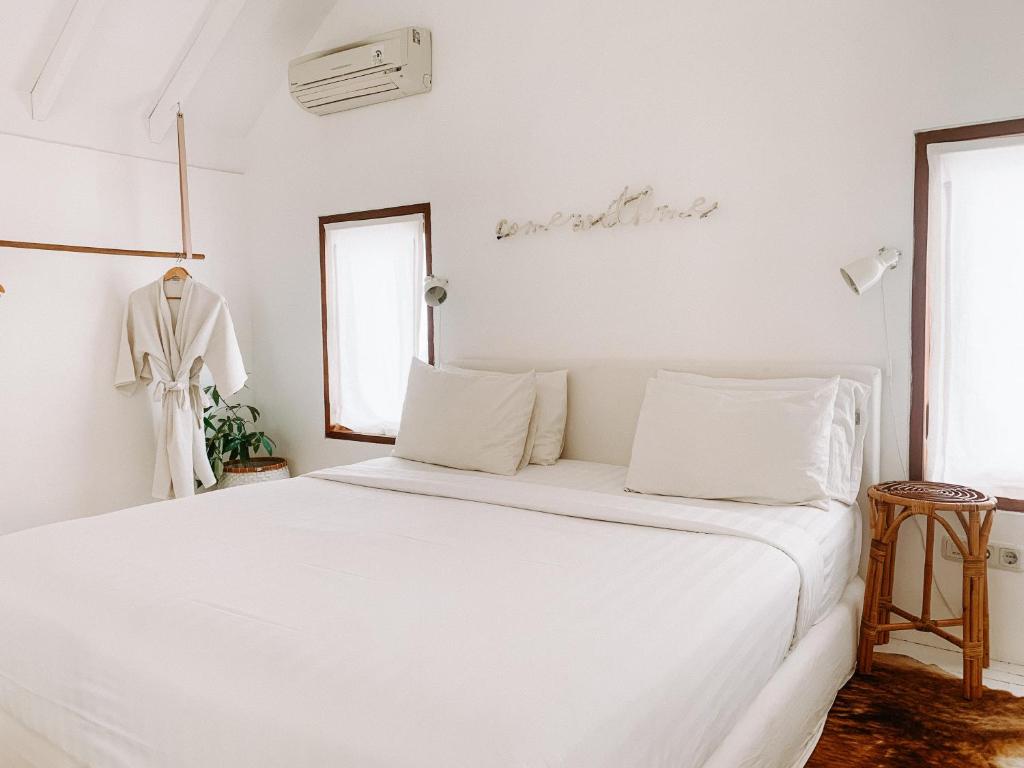 Happy Together By Kresna Hospitality - 3