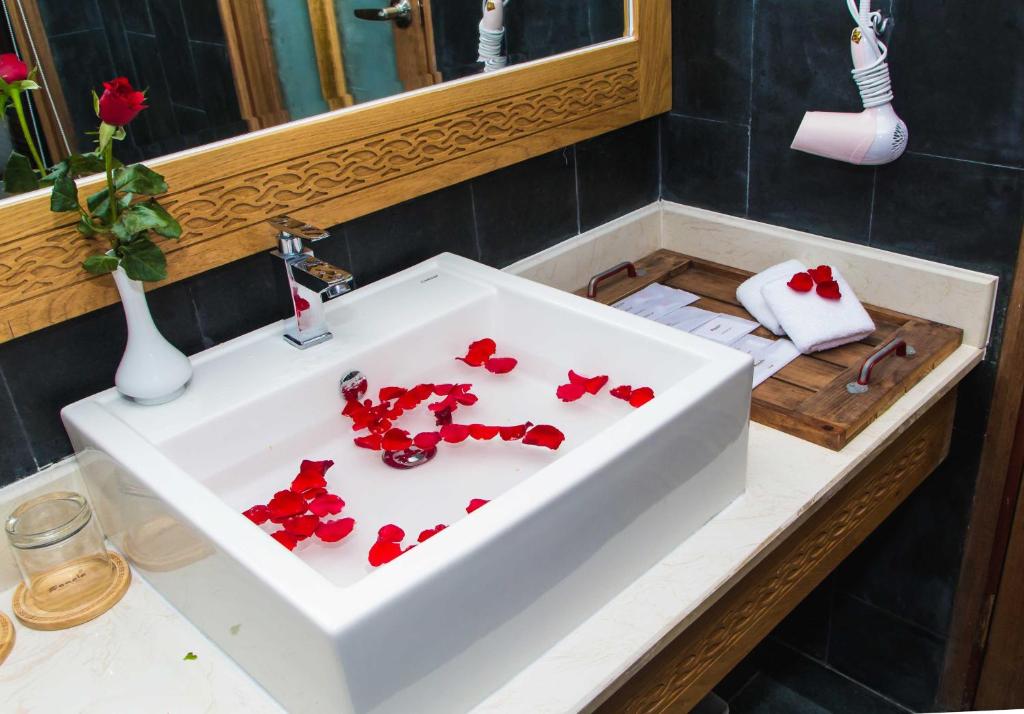 Sonata Resort & Spa - 4