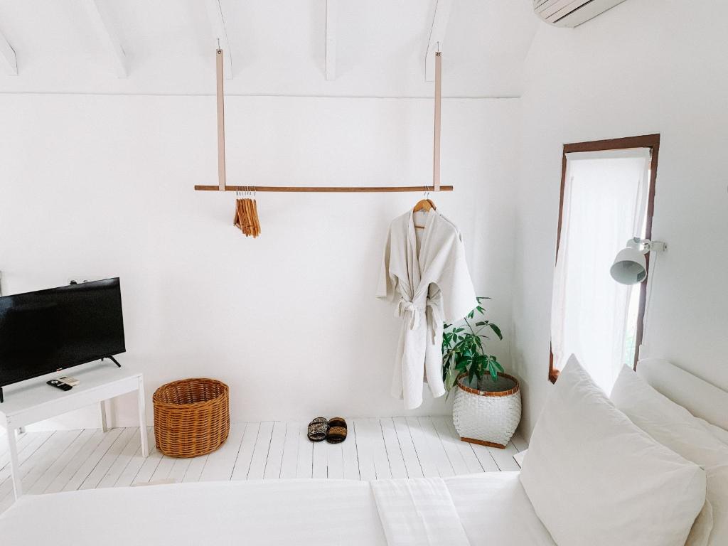 Happy Together By Kresna Hospitality - 13