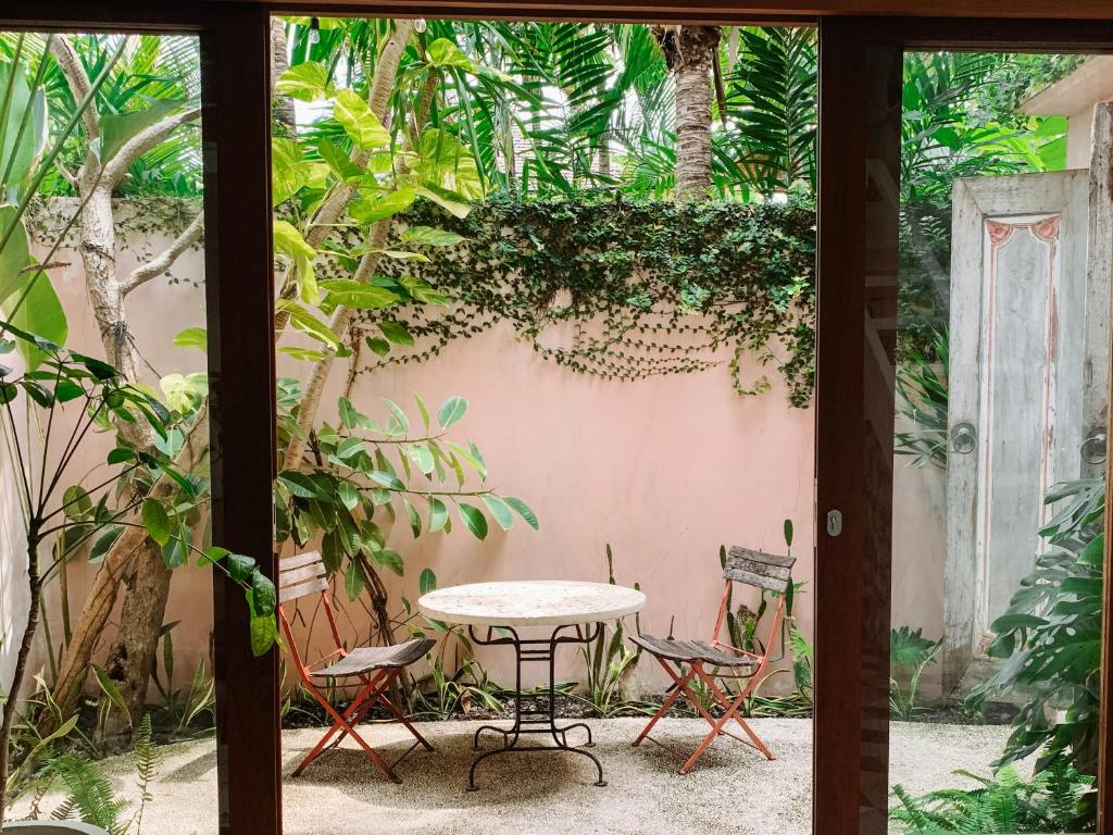 Happy Together By Kresna Hospitality - 16