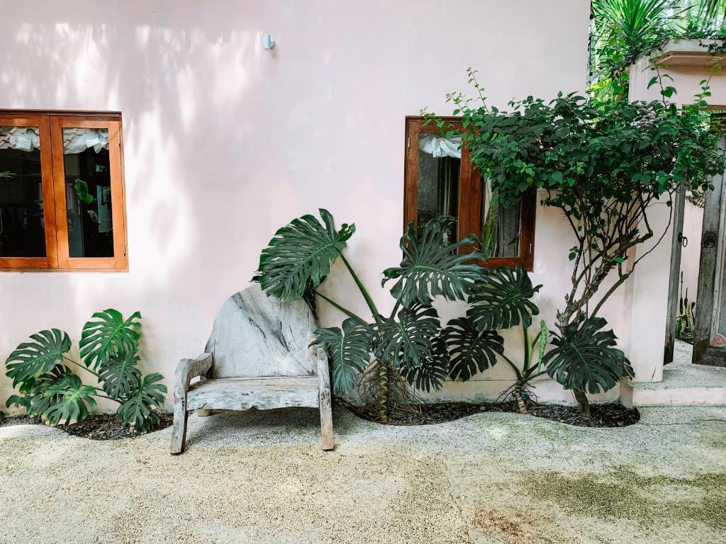 Happy Together By Kresna Hospitality - 14