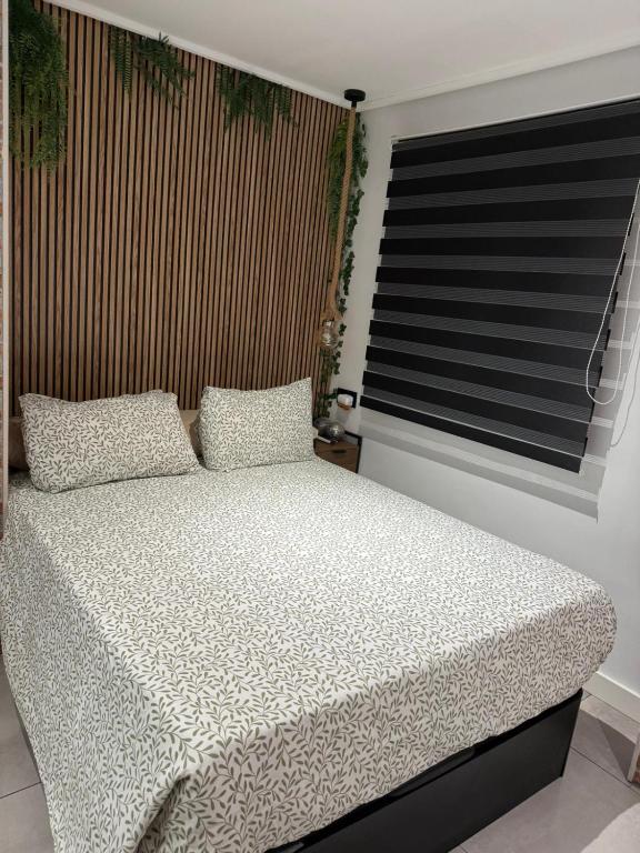 CG320 - Apartment with Private Terrace, AC and Lift - Central Torremolinos