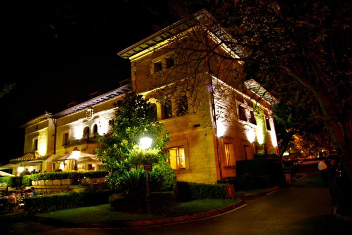 Budova, kde se hotel nachází