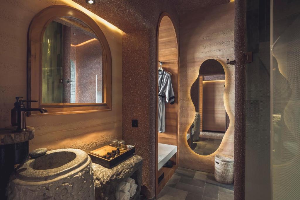 Seascape Resort & Spa Sanur by Ini Vie Hospitality - 13