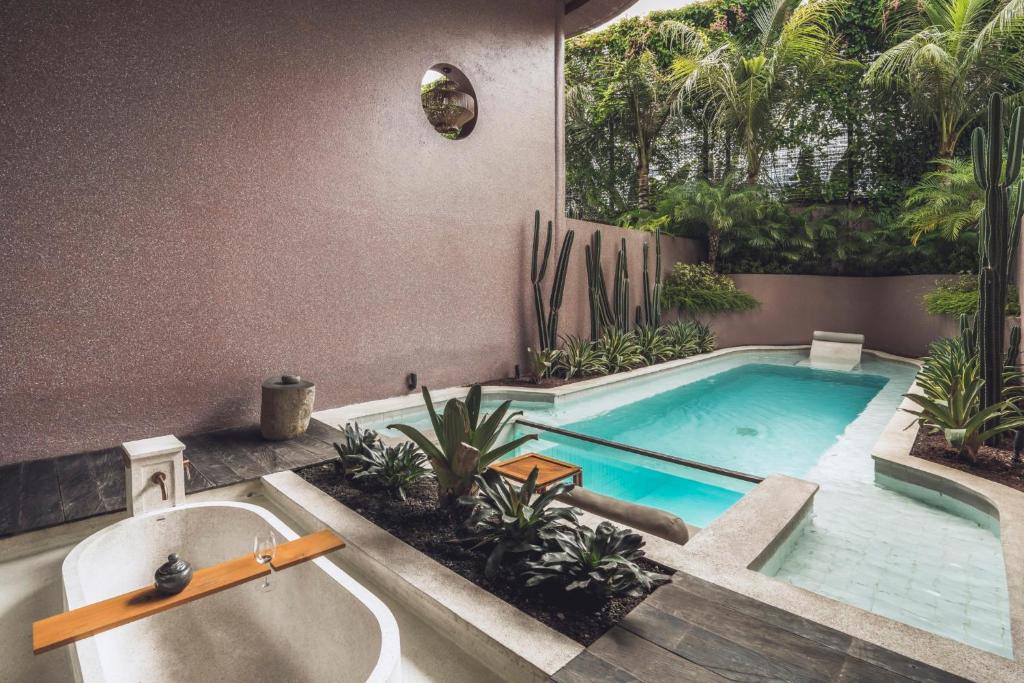 Seascape Resort & Spa Sanur by Ini Vie Hospitality - 16