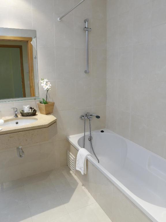 Cova da Iria Hotel - Resim 34