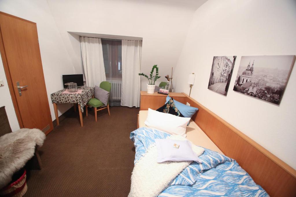 Hotel Barbarossa Garni - Chambre Simple