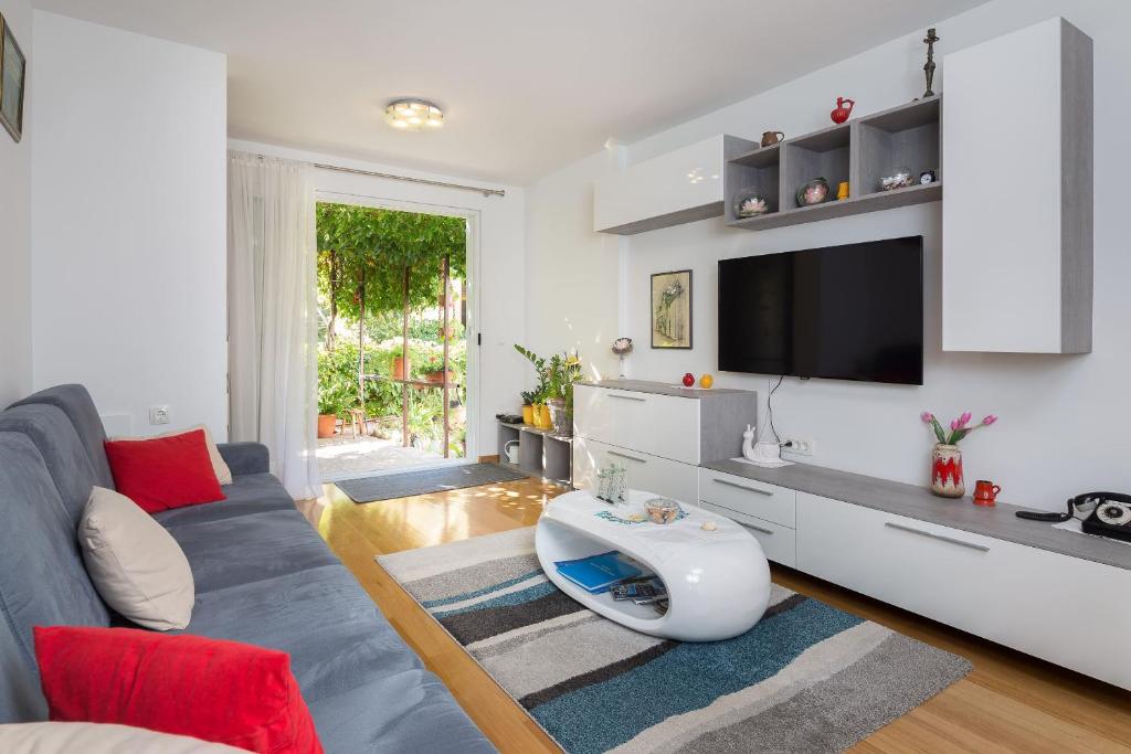 TV a/nebo společenská místnost v ubytování Apartment Mirjana