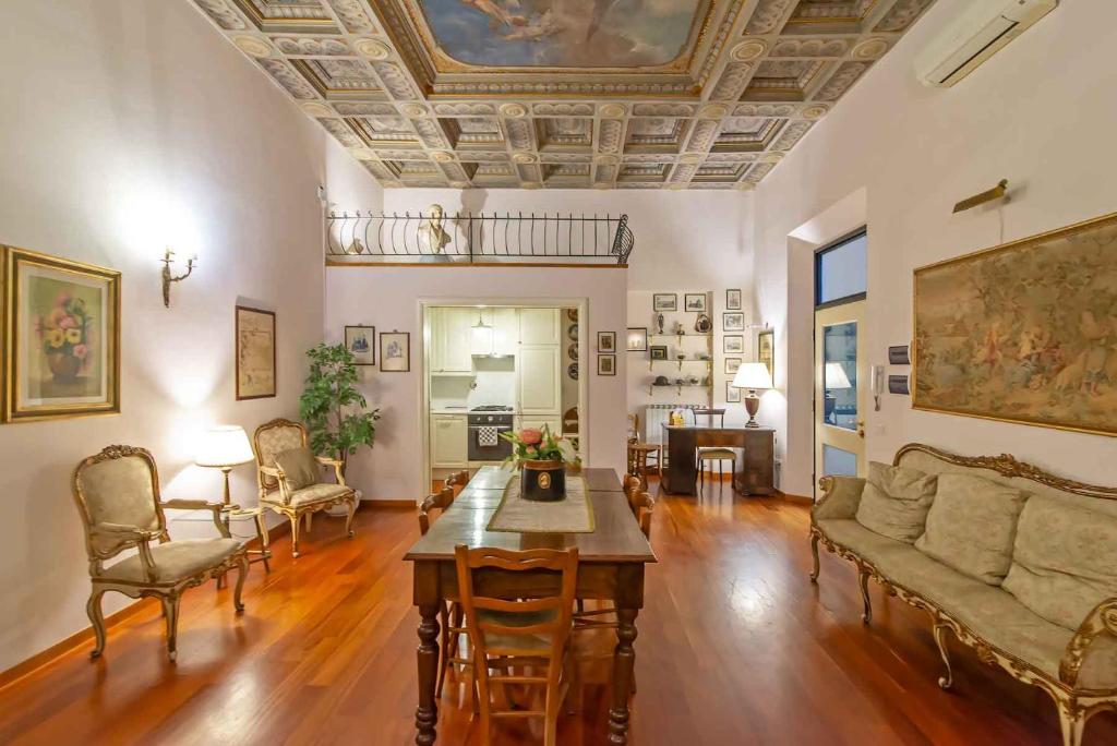 Rondinelli Mdr Apartments Collection