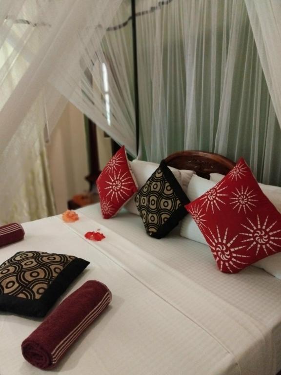 Green Bamboo House - 12