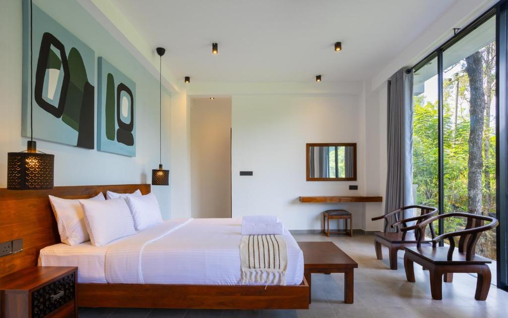 Namara Green Ella - 19