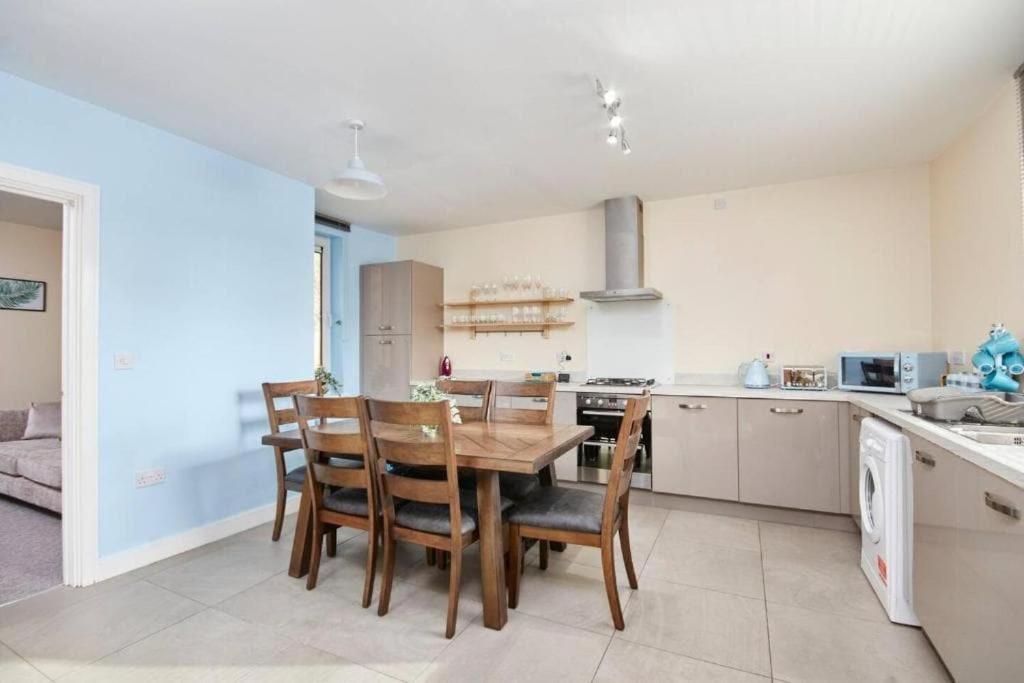 Stylish City Centre house - Parking & Garden 7