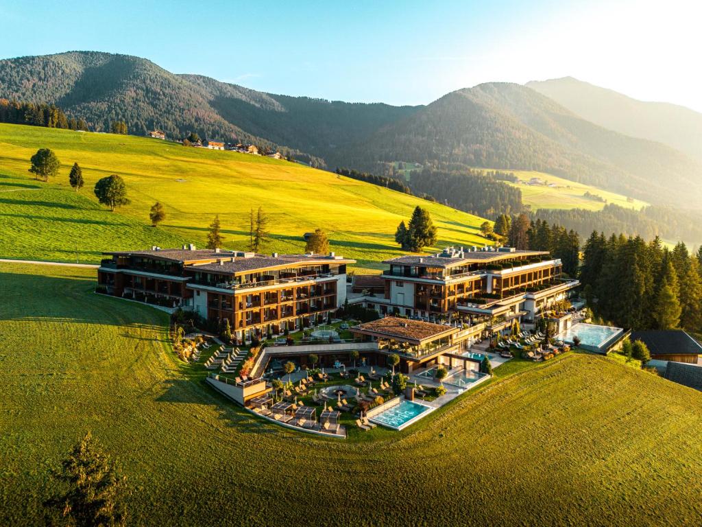Hotel Alpen Tesitin Panorama Wellness Resort