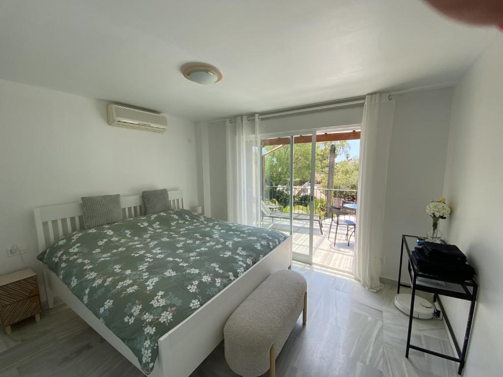 New renovated Marbella Mija House - Puerto Banus quiet and green oasis