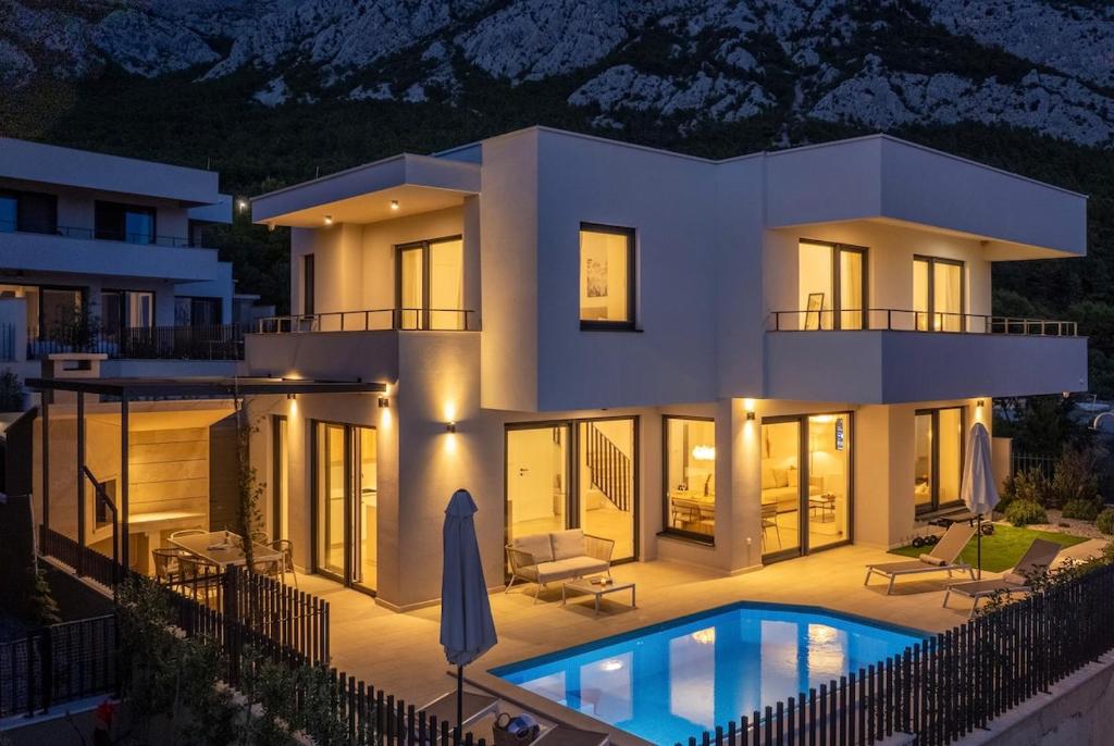Luxury Sea View Villa - Makarska