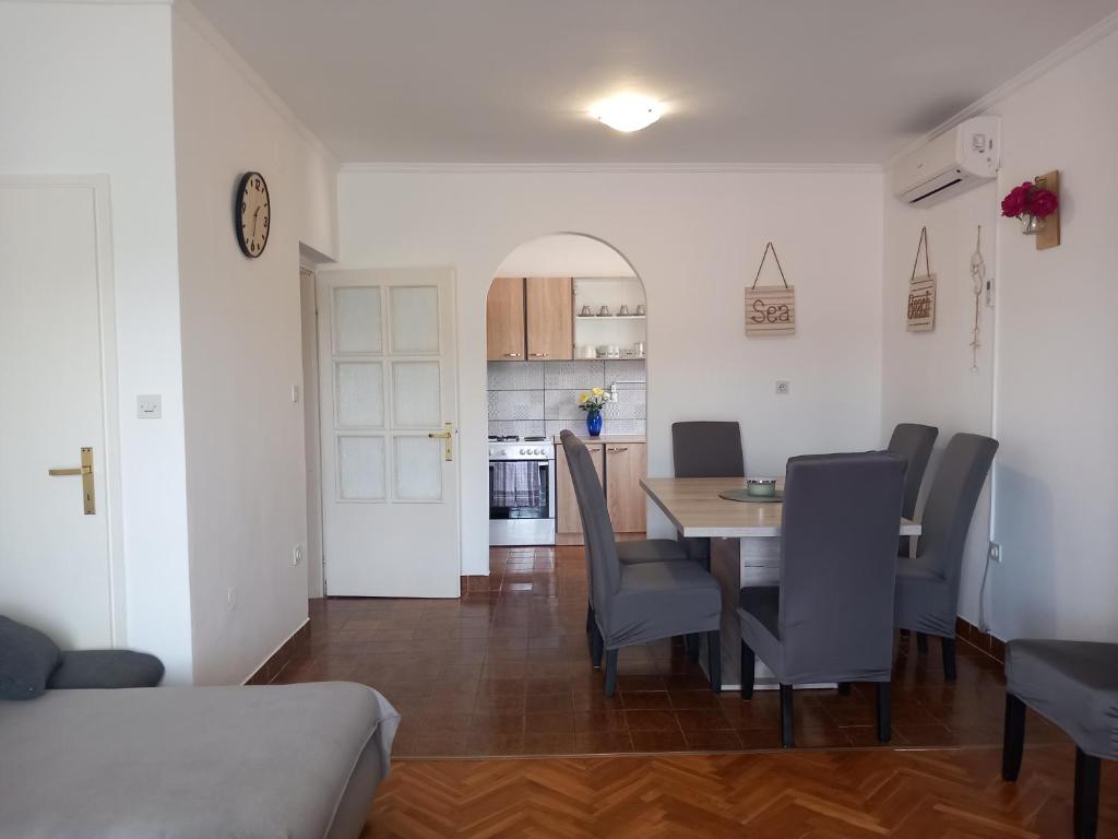 Apartments Mira - Appartement 3 Chambres