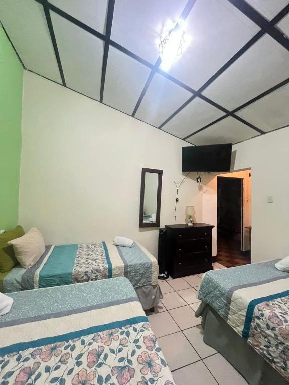 Cermeño's House - Triple Room
