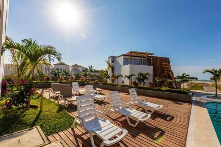 Condominio palmeras de bocapan