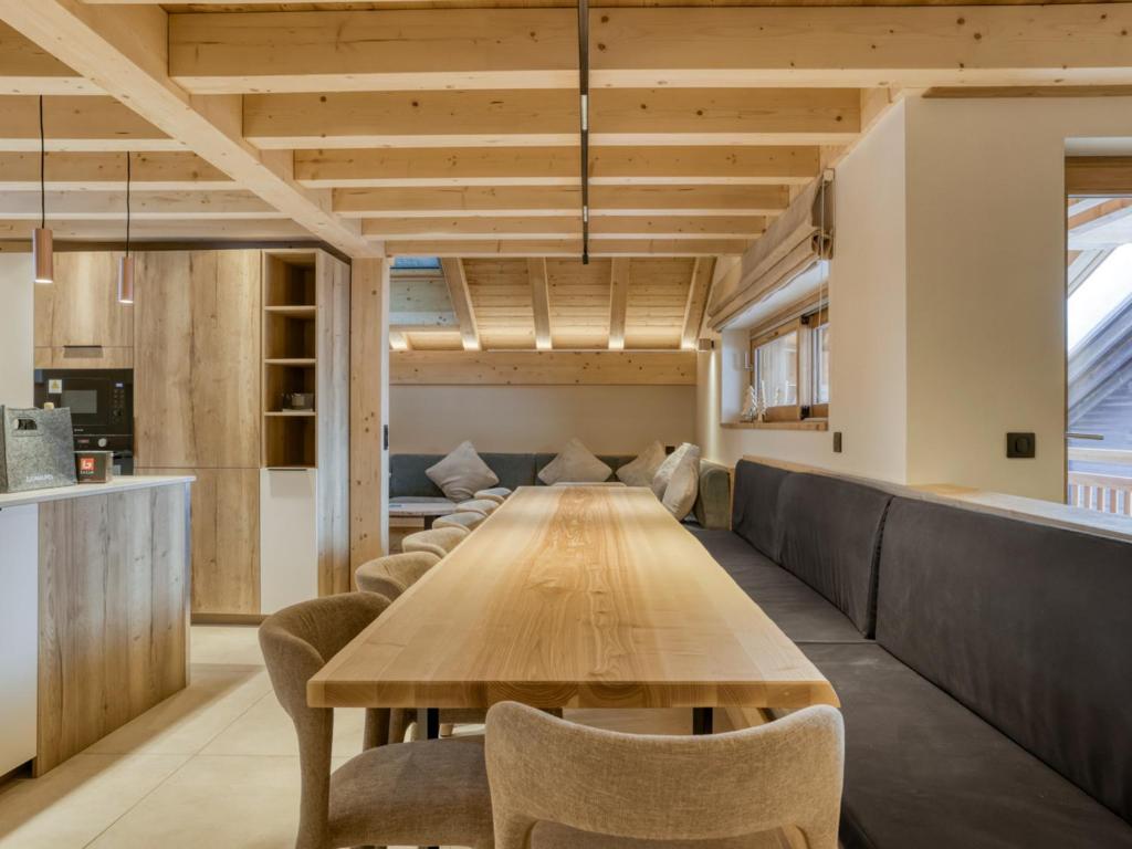 Chalet spacieux au cœur des Saisies avec accueil et Wi-Fi - FR-1-809-35