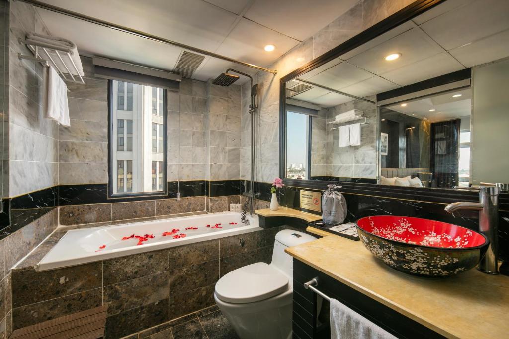Suite Executive Nhìn Ra Thành Phố