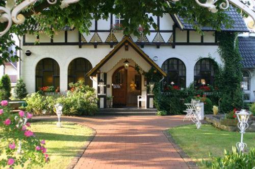 Κήπος έξω από το Hotel Kastanienhof